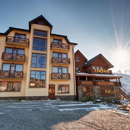 Hotel Gutsulia Bukoveľ Exteriér fotografie